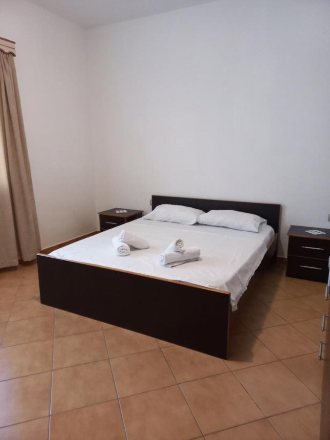 Apartament Gloria&Mitati Орикум Екстериор снимка