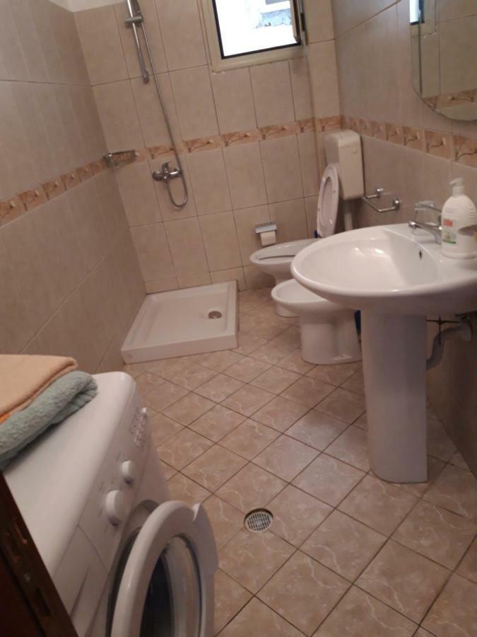 Apartament Gloria&Mitati Орикум Екстериор снимка